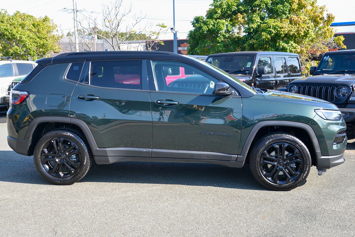 2022 Jeep Compass Night Eagle M6