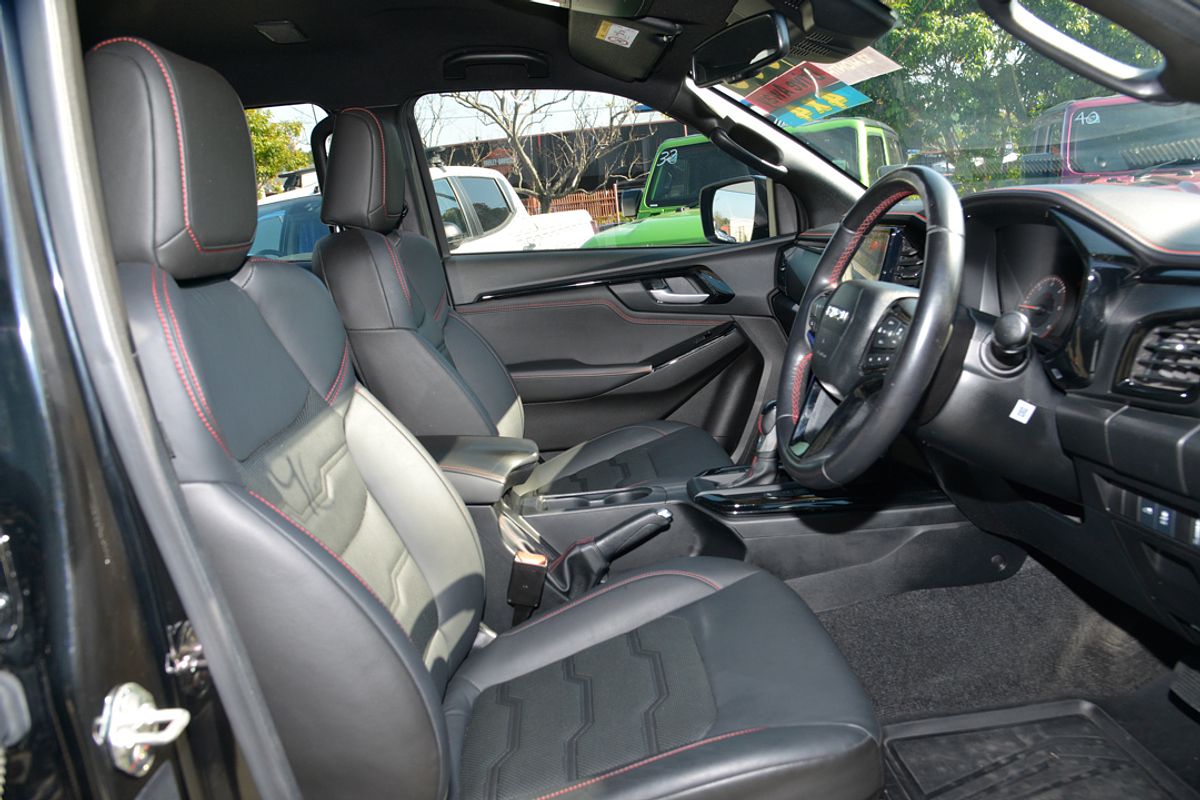 2022 Isuzu D-MAX X-TERRAIN 4X4