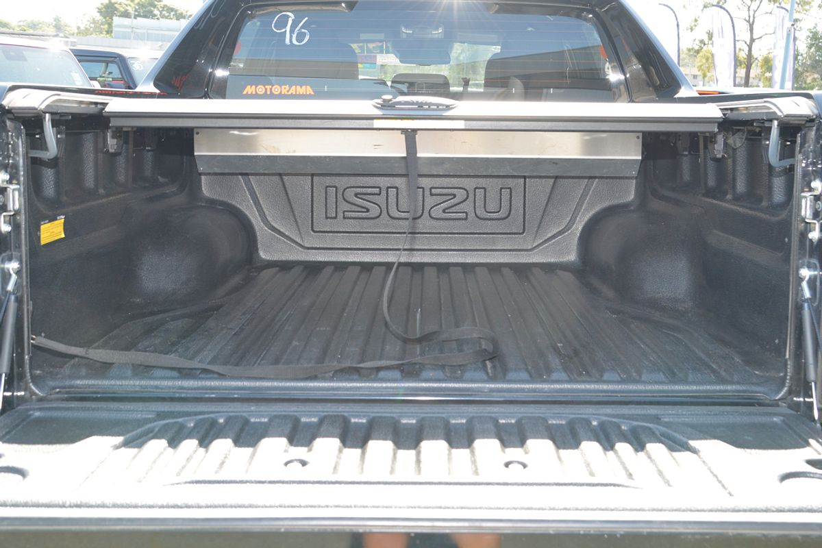 2022 Isuzu D-MAX X-TERRAIN 4X4