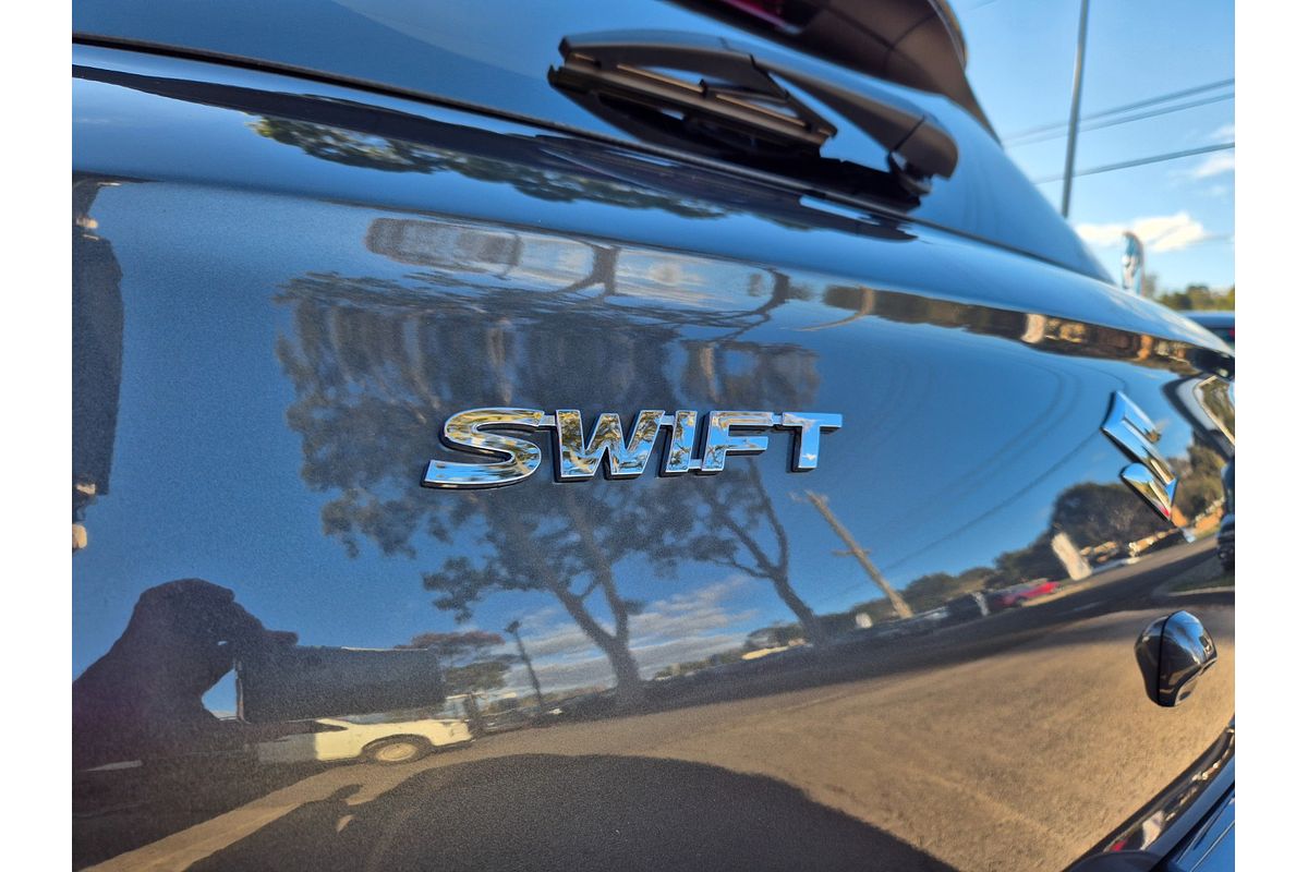 2025 Suzuki Swift Hybrid GLX UZ