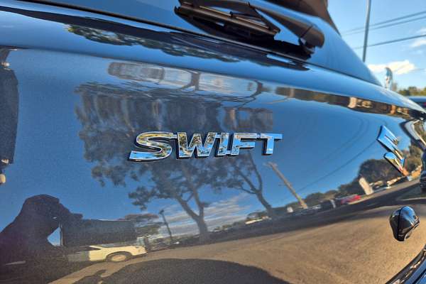 2025 Suzuki Swift Hybrid GLX UZ