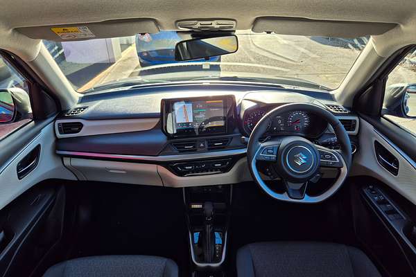 2025 Suzuki Swift Hybrid GLX UZ
