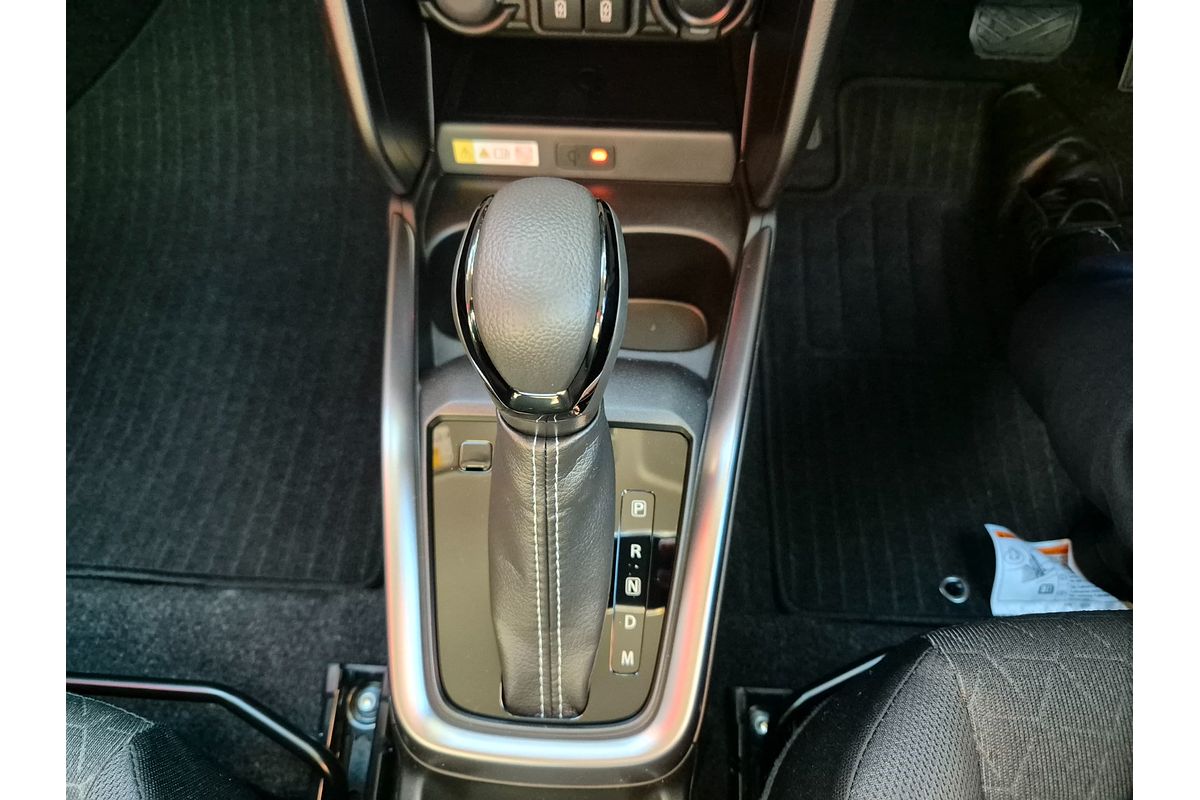 2025 Suzuki Swift Hybrid GLX UZ