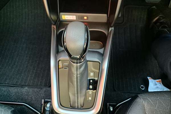 2025 Suzuki Swift Hybrid GLX UZ