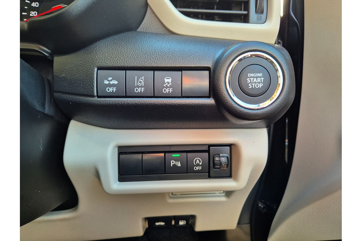 2025 Suzuki Swift Hybrid GLX UZ