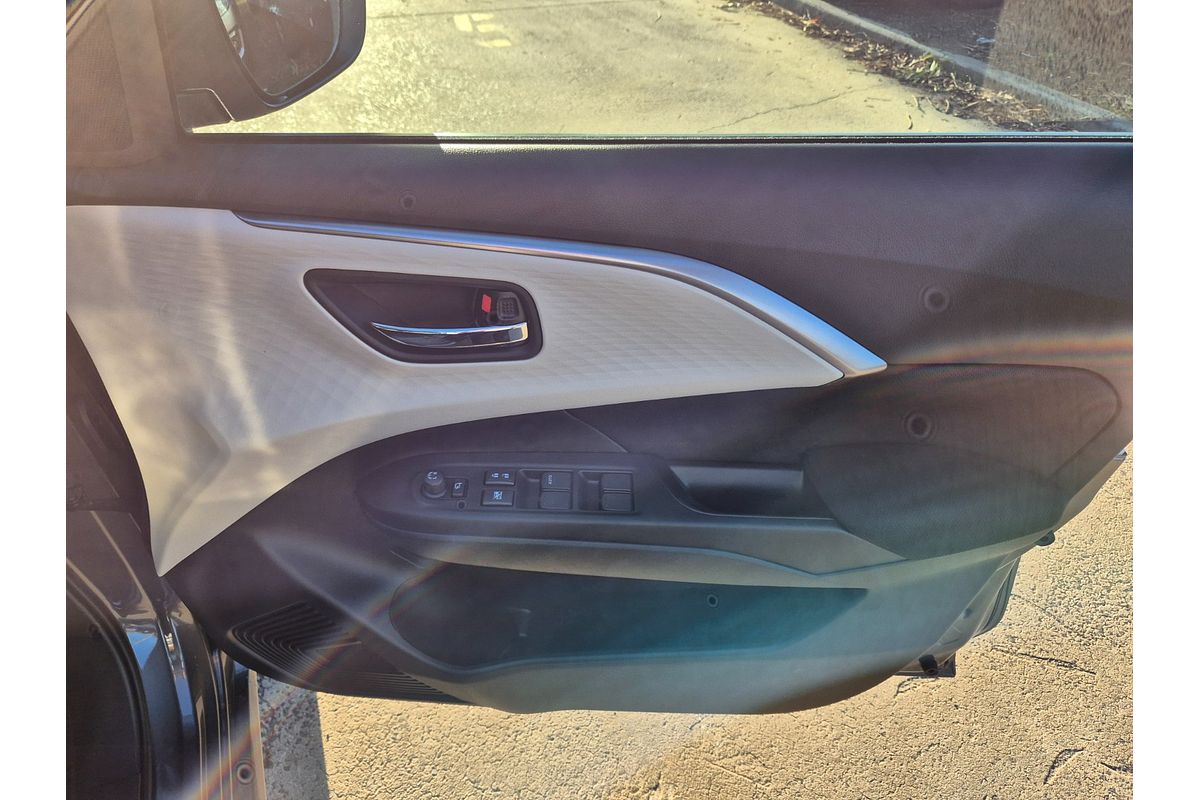 2025 Suzuki Swift Hybrid GLX UZ