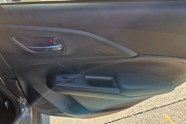 2025 Suzuki Swift Hybrid GLX UZ