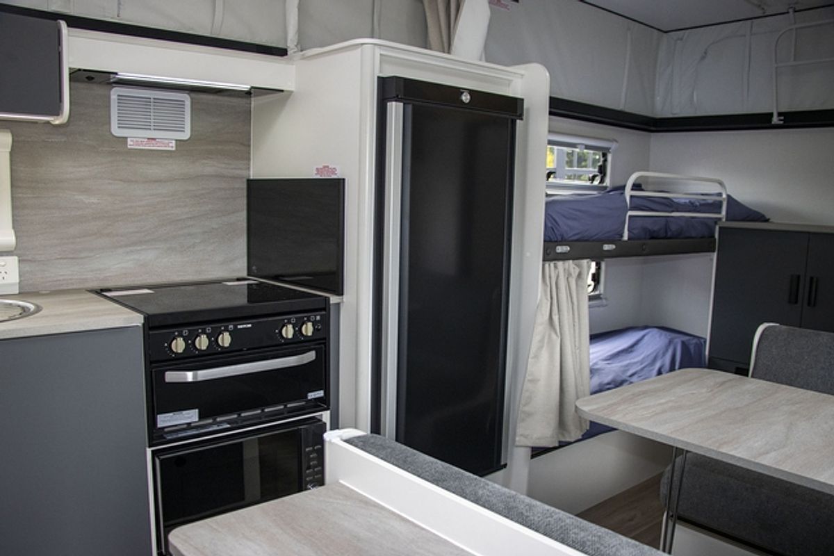 2025 Jayco STARCRAFT POPTOP 17.58-3.BP.SC-MY25