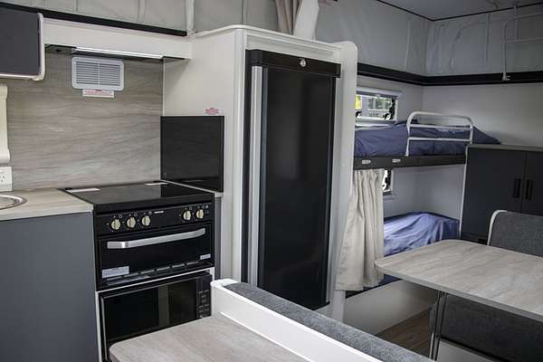 2025 Jayco STARCRAFT POPTOP 17.58-3.BP.SC-MY25