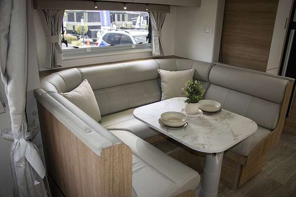 2025 Jayco SILVERLINE CARAVAN 22.68-5.OB.SL-MY25