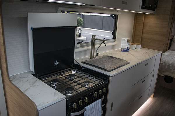 2025 Jayco SILVERLINE CARAVAN 22.68-5.OB.SL-MY25