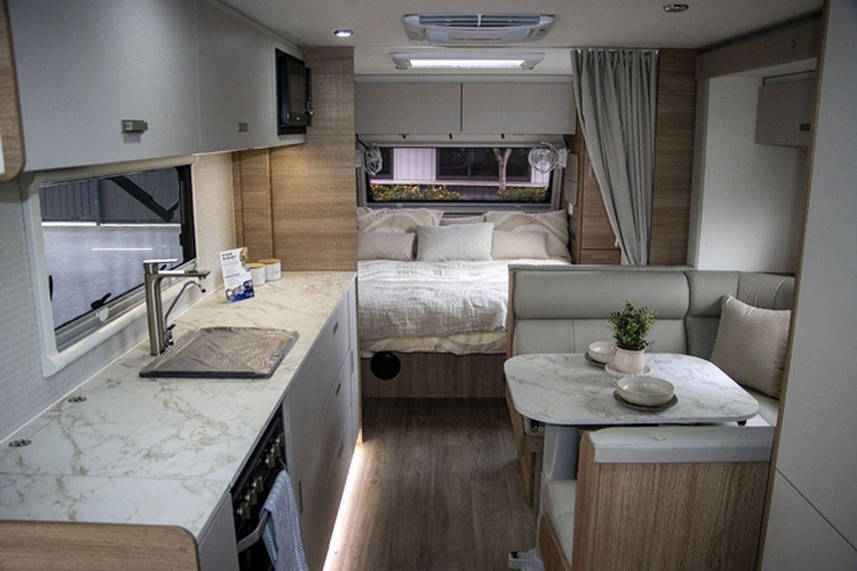 2025 Jayco SILVERLINE CARAVAN 22.68-5.OB.SL-MY25