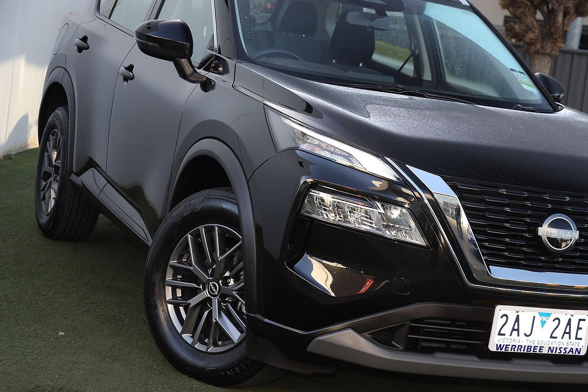 2024 Nissan X-TRAIL ST T33