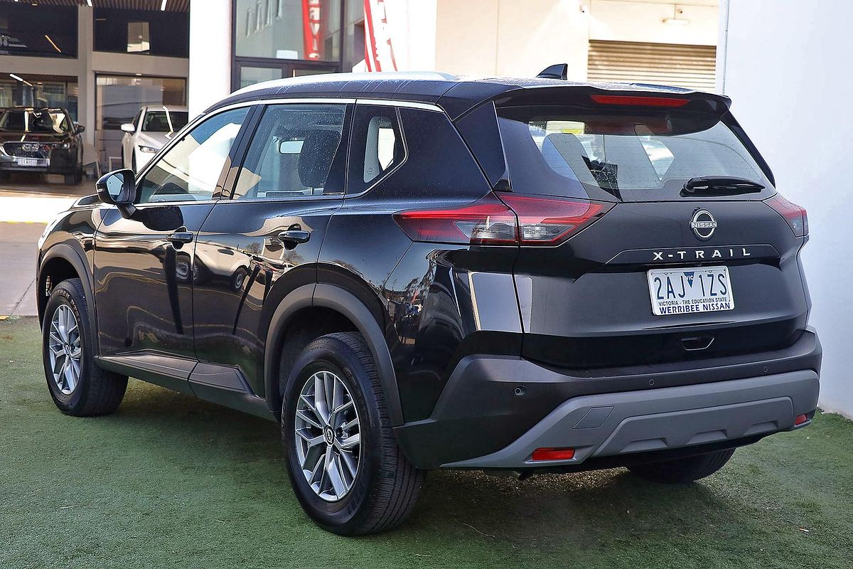 2024 Nissan X-TRAIL ST T33