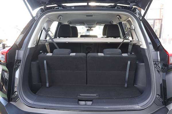 2024 Nissan X-TRAIL ST T33