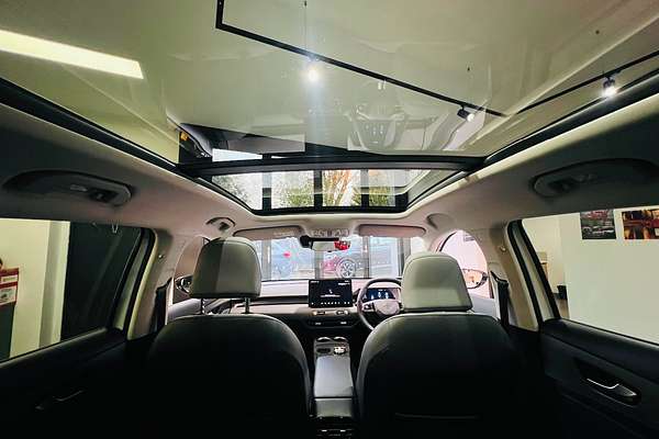 2025 MG MGS5 EV Essence 62 ZS3EM