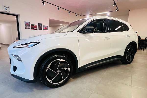 2025 MG MGS5 EV Essence 62 ZS3EM