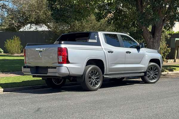 2025 Mitsubishi Triton GLX+ MV 4X4