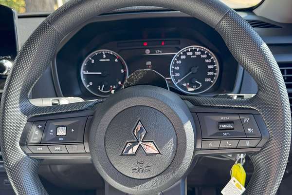2025 Mitsubishi Triton GLX+ MV 4X4