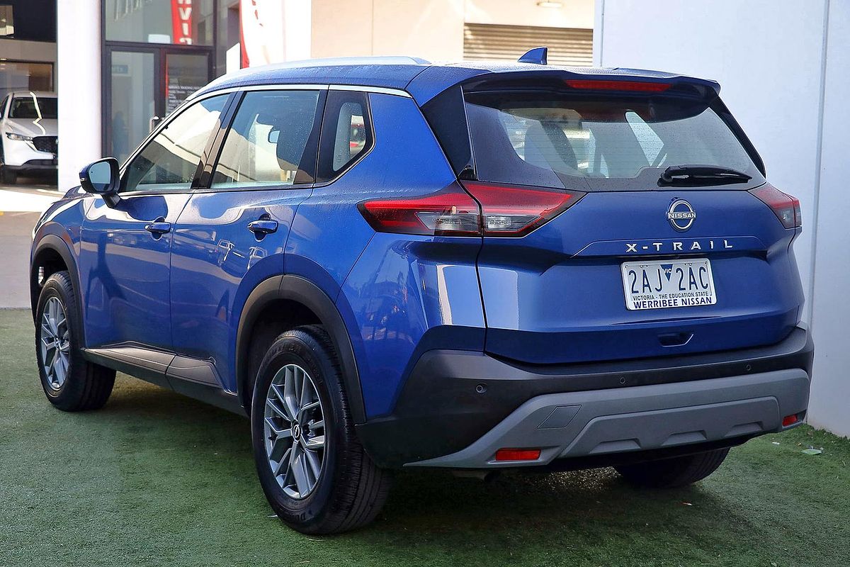 2024 Nissan X-TRAIL ST T33