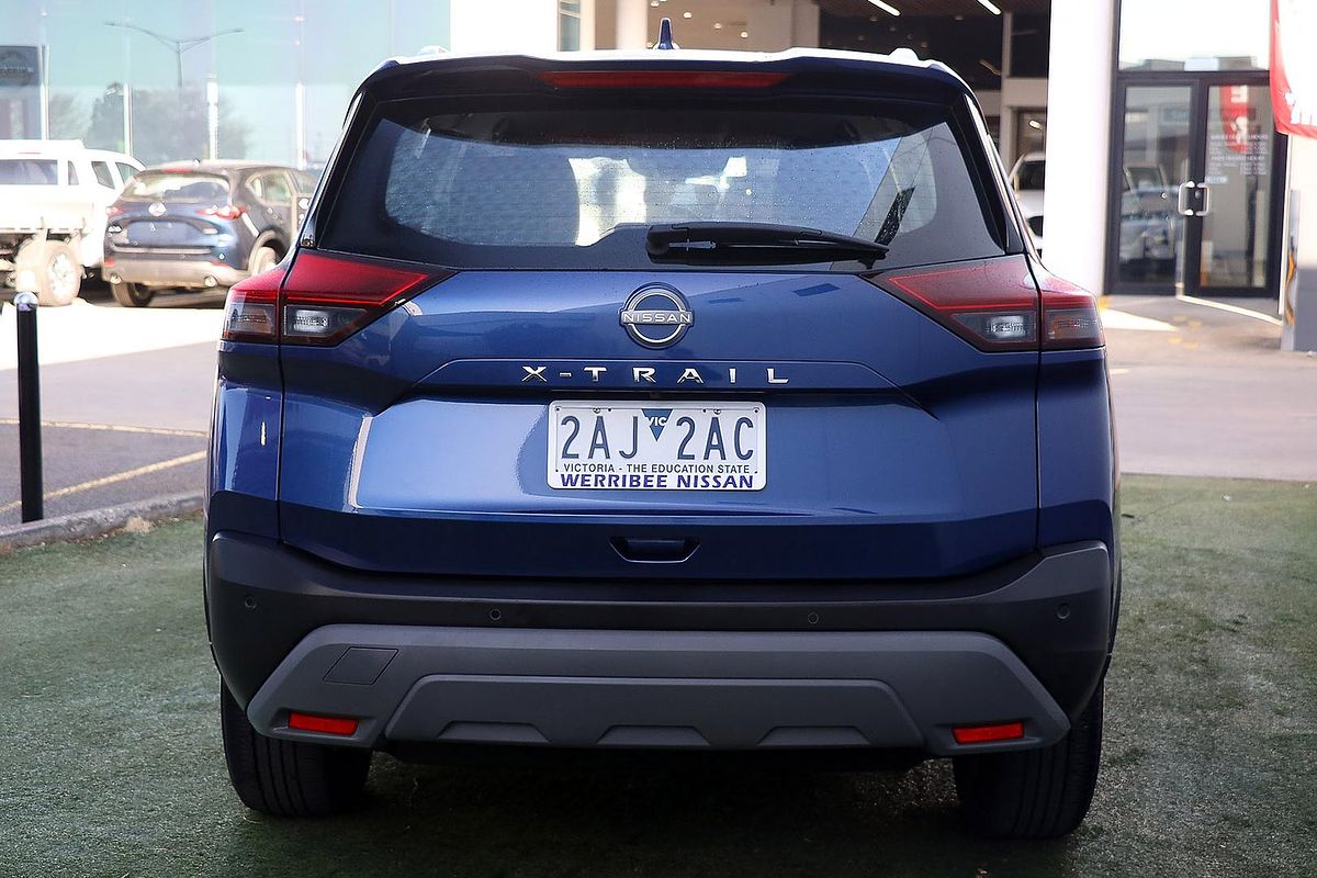 2024 Nissan X-TRAIL ST T33