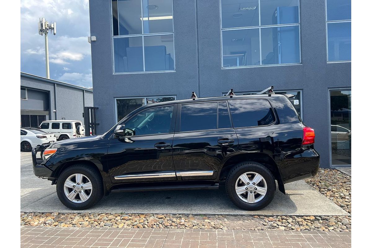2014 Toyota Landcruiser Sahara VDJ200R