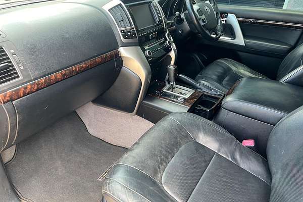 2014 Toyota Landcruiser Sahara VDJ200R