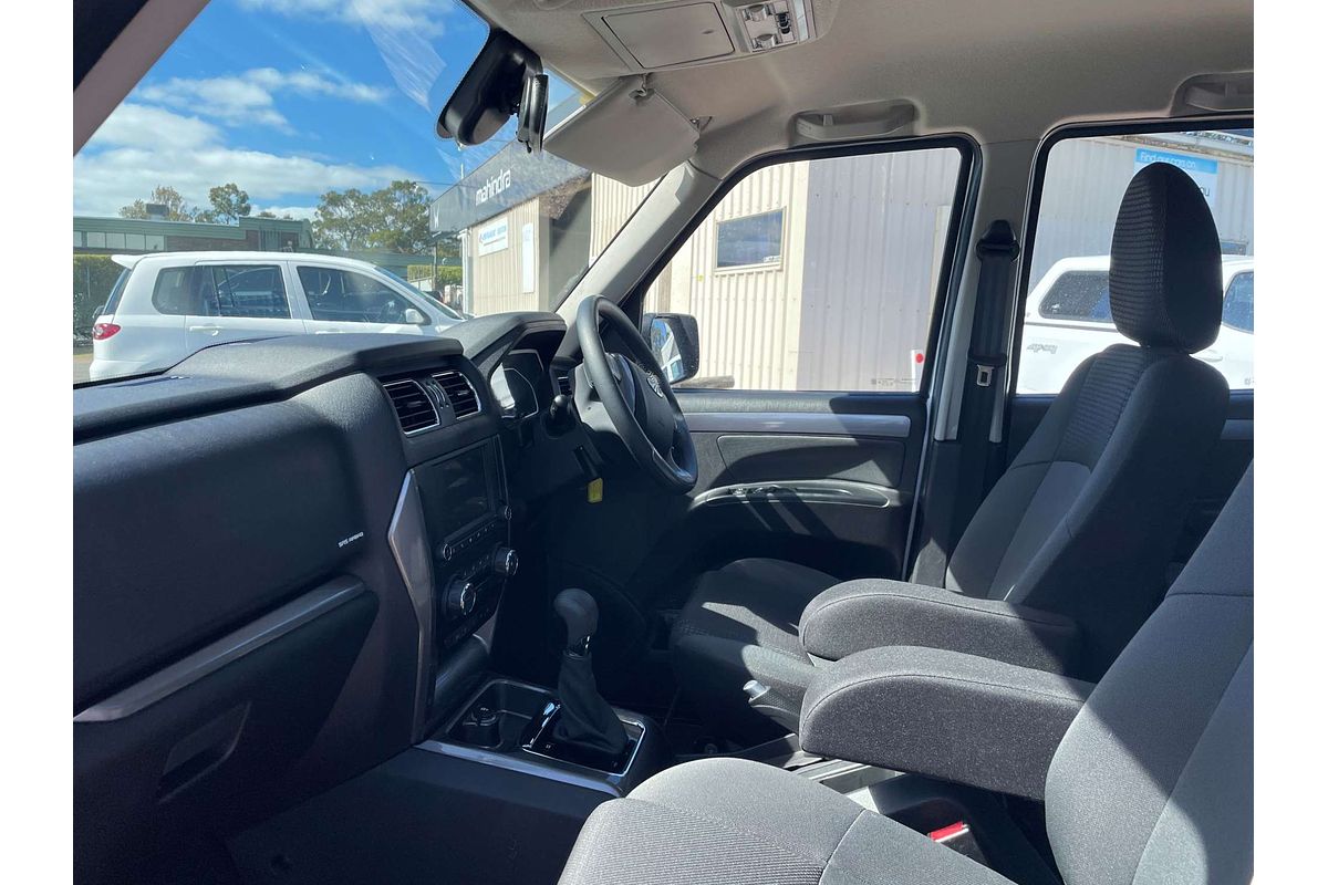 2022 Mahindra PIK-UP S11 4X4