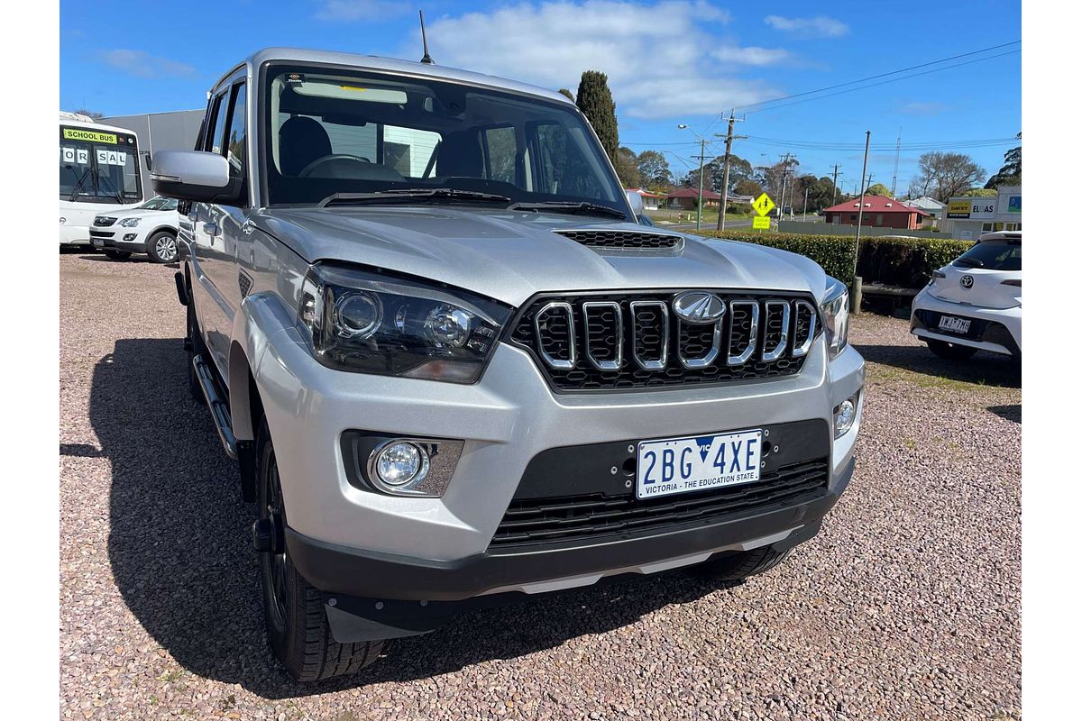 2022 Mahindra PIK-UP S11 4X4