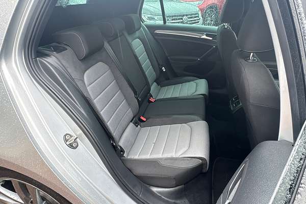 2015 Volkswagen Golf 110TDI Highline 7