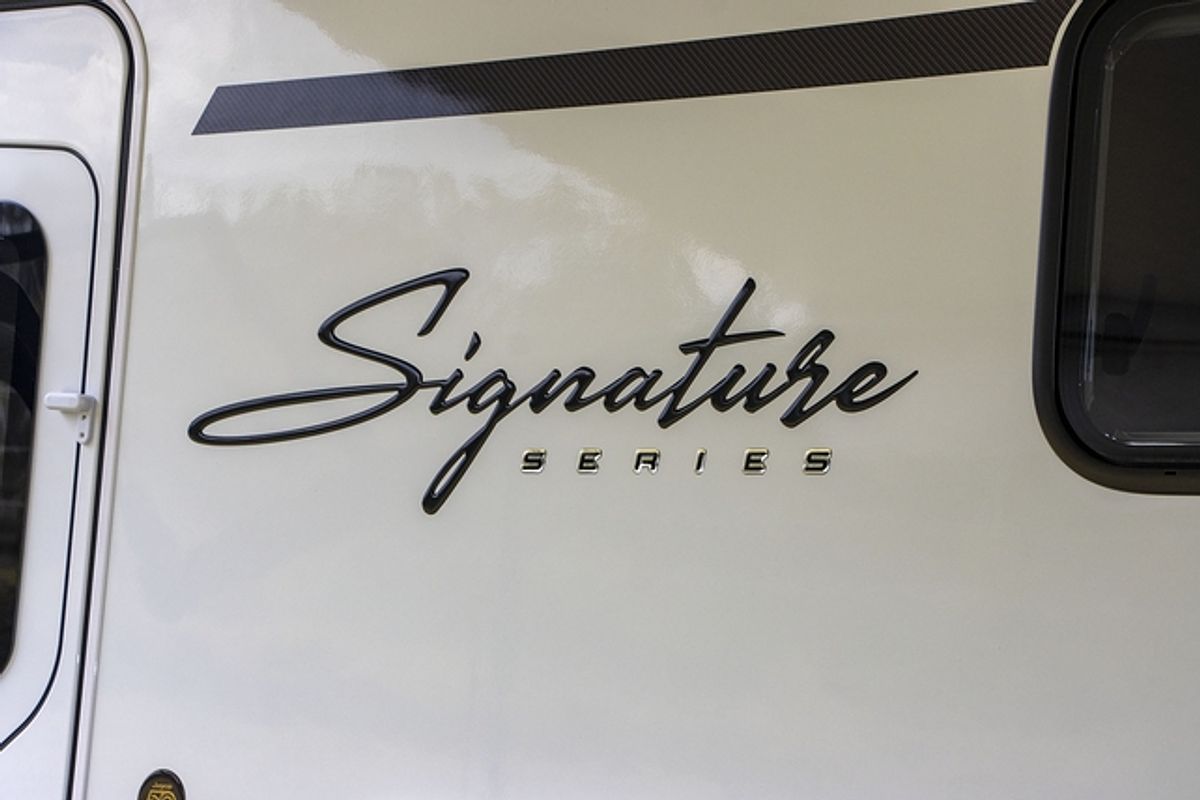 2025 Jayco SIGNATURE MOTORHOME FA.25-3.SG-MY25