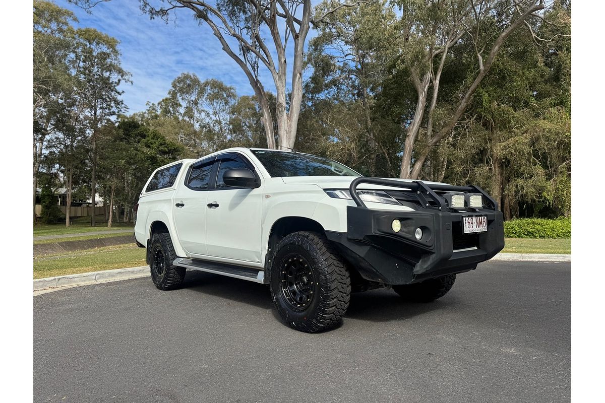 2019 Mitsubishi Triton GLX PLUS (4x4) MR MY19 4X4