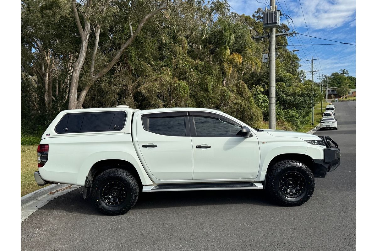 2019 Mitsubishi Triton GLX PLUS (4x4) MR MY19 4X4