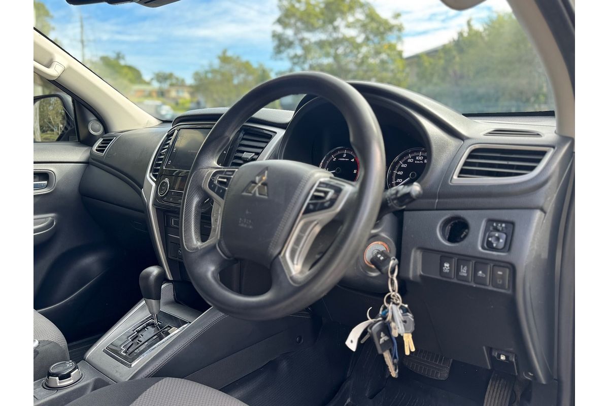 2019 Mitsubishi Triton GLX PLUS (4x4) MR MY19 4X4
