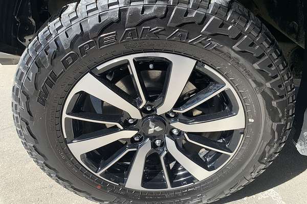 2016 Mitsubishi Pajero Sport Exceed QE