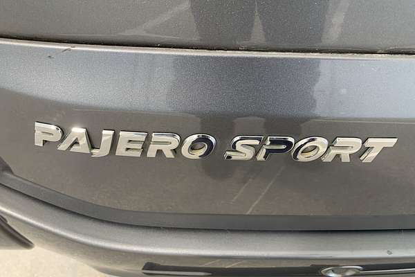 2016 Mitsubishi Pajero Sport Exceed QE