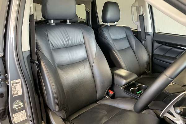 2016 Mitsubishi Pajero Sport Exceed QE