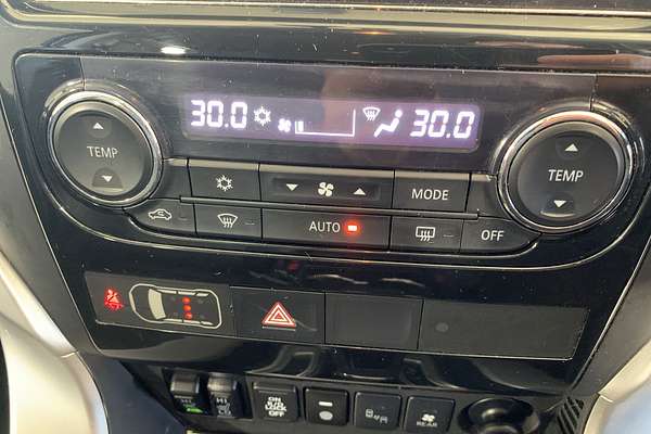 2016 Mitsubishi Pajero Sport Exceed QE