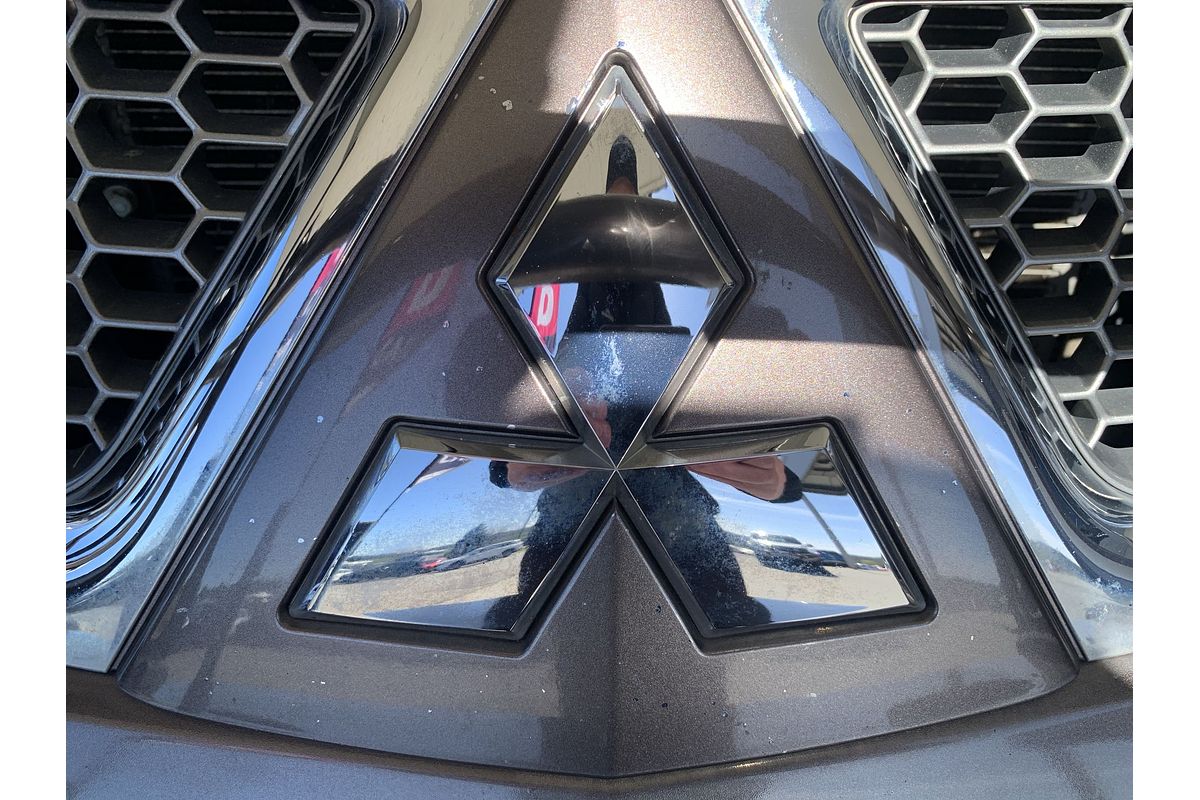 2014 Mitsubishi Triton GLX-R MN 4X4