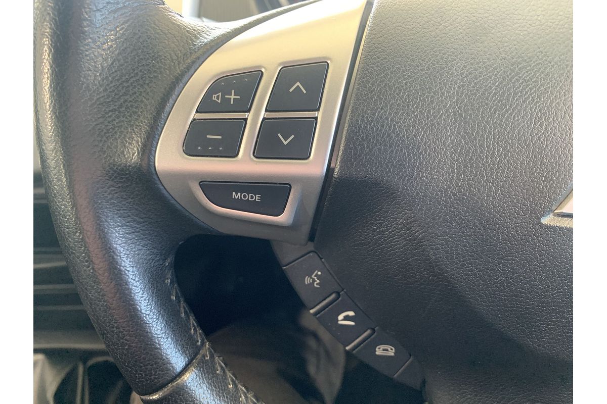 2014 Mitsubishi Triton GLX-R MN 4X4