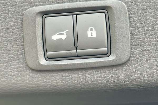 2025 Mitsubishi Outlander Exceed Tourer ZM