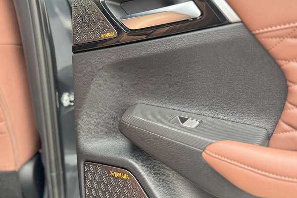 2025 Mitsubishi Outlander Exceed Tourer ZM
