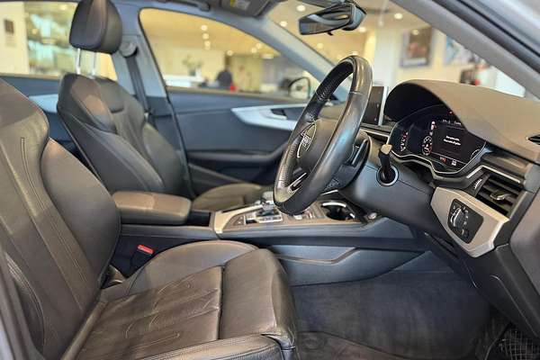 2019 Audi A4 35 TFSI S line B9