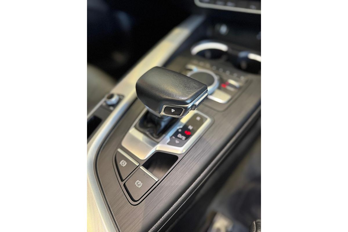 2019 Audi A4 35 TFSI S line B9