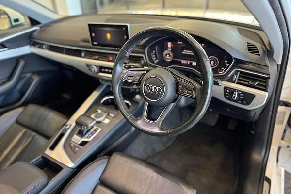 2019 Audi A4 35 TFSI S line B9