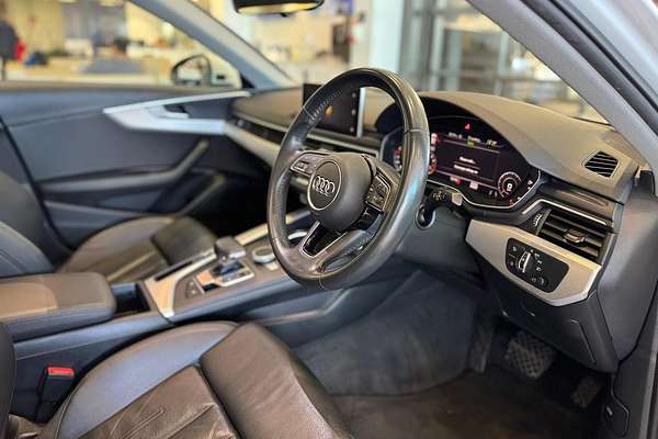 2019 Audi A4 35 TFSI S line B9
