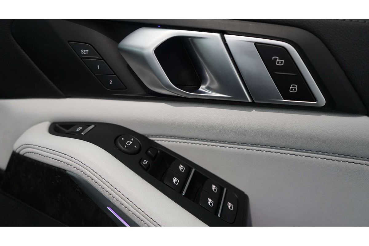 2023 BMW X5 xDrive40i M Sport G05