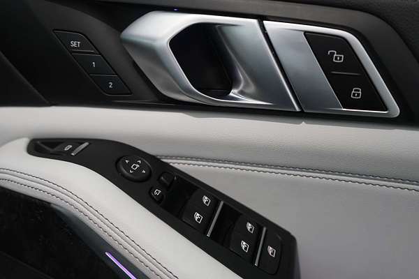 2023 BMW X5 xDrive40i M Sport G05