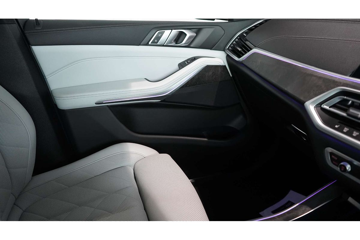2023 BMW X5 xDrive40i M Sport G05