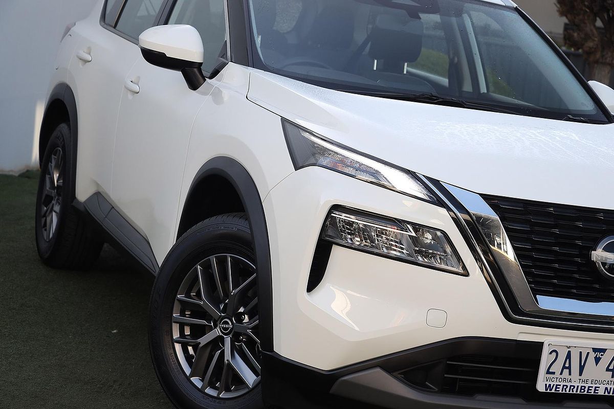 2024 Nissan X-TRAIL ST T33